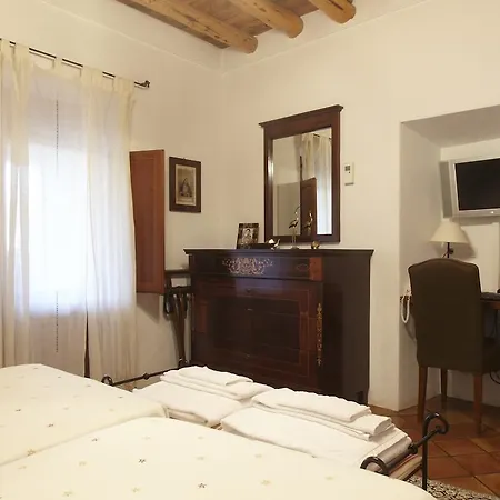 Can Mariano Ibiza Town Room photo